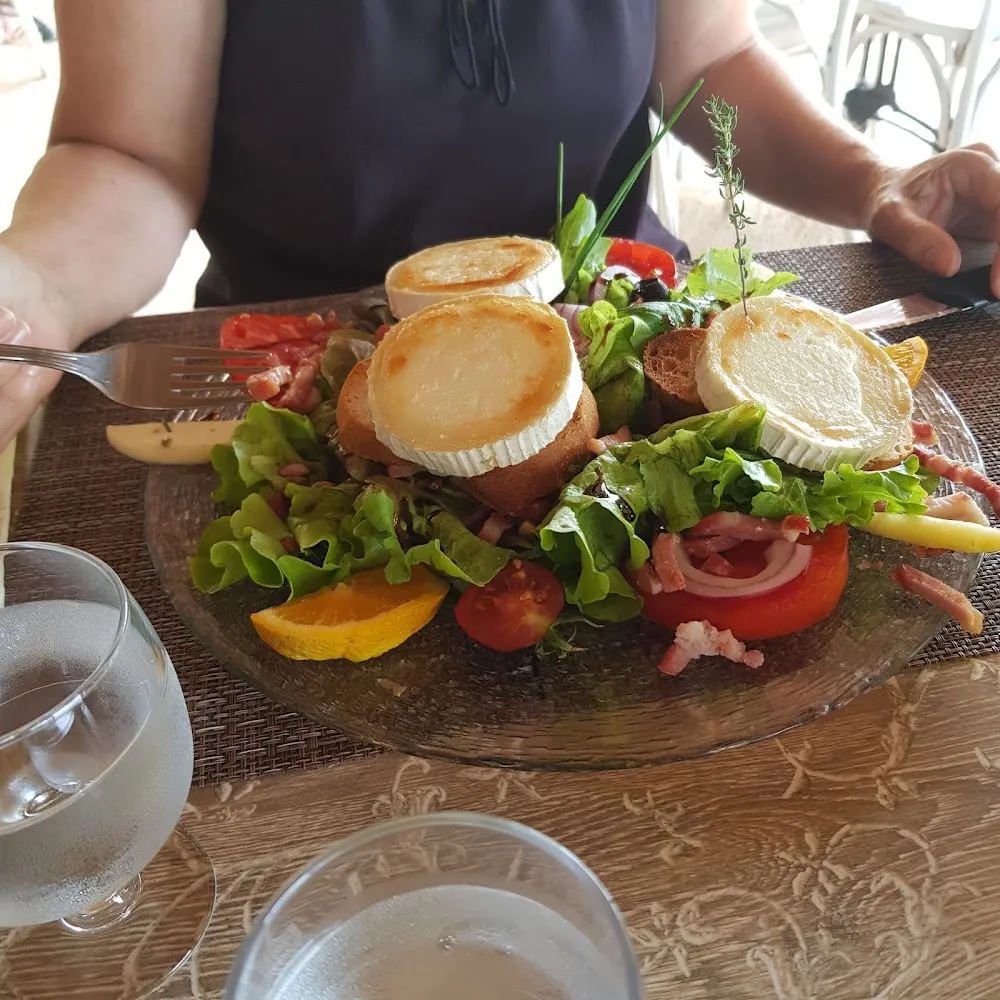 Salade de Chèvre Chaud